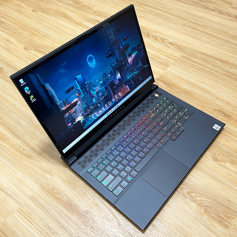 Alienware M17 R3 (i9-10980HK, RTX 2070, 32GB, 1TB, FHD 144Hz, 17-inch ...