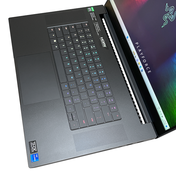 Razer Blade 17 2022 (i7-12800H, RTX 3060, 32GB, 1TB, QHD 165Hz, 17-inch)