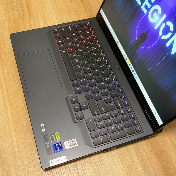 Legion 5 Pro (i9-13900HX, RTX 4070, 32GB, 1TB, WQXGA 240Hz, 16-inch)