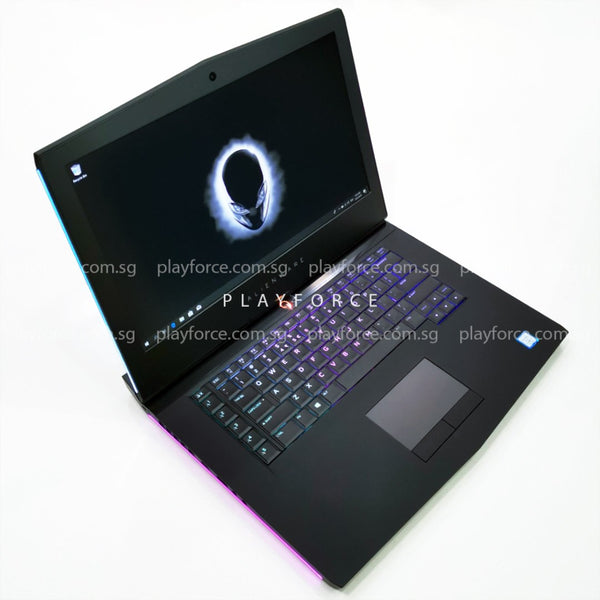 Alienware 15 R4 (i7-8750H, GTX 1070, 16GB, 1TB + 256GB SSD, 15-inch FHD)