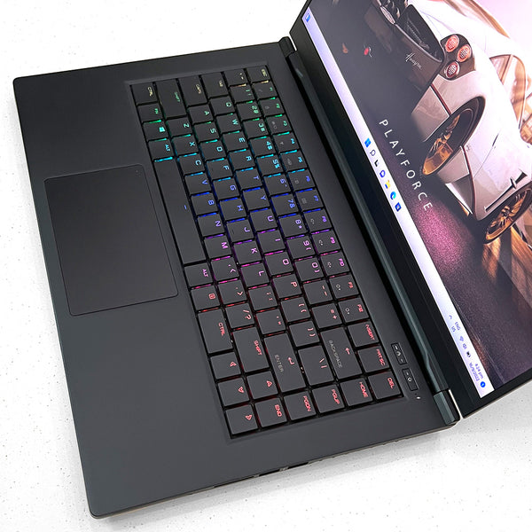 Vapor 15 Pro (i7-9750H, RTX 2070 MQ, 16GB, 512GB+512GB, 144Hz, 15-inch)
