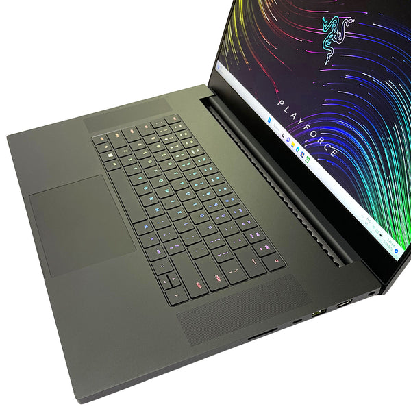 Razer Blade 17 2022 (i7-12800H, RTX 3070Ti, 16GB, 1TB, QHD 240Hz, 17-inch)