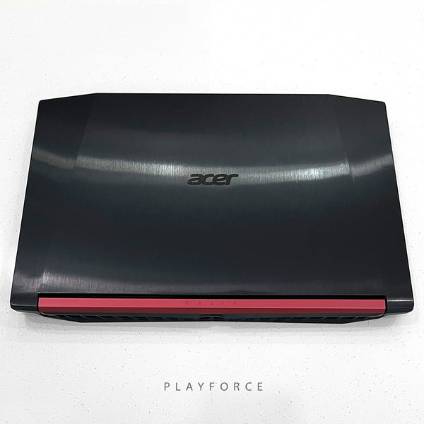 Acer Nitro 5 (i7-7700HQ, GTX 1050, 16GB, 1TB+128GB SSD, 15-inch)